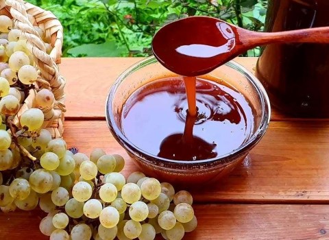 تصویر 3 از خرید و فروش شیره انگور اصل تبریز با شرایط فوق العاده